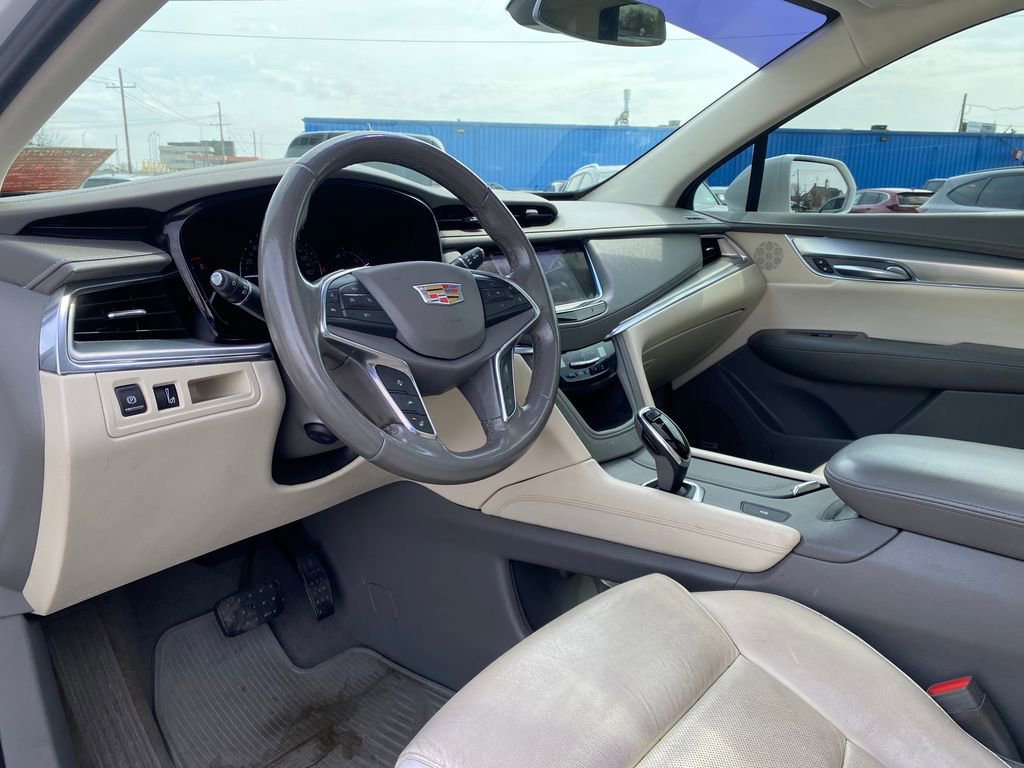Used 2019 Cadillac XT5 Luxury FWD image 9