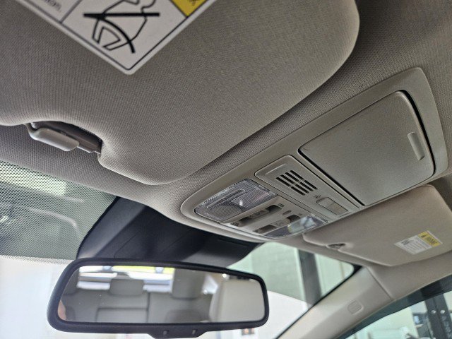 Used 2018 Honda CR-V Touring image 24