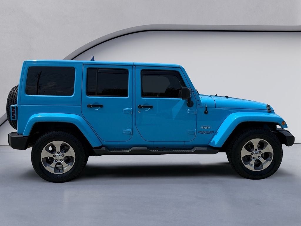 Used 2017 Jeep Wrangler Unlimited Sahara w/ Max Tow Package AWD/4WD image 6