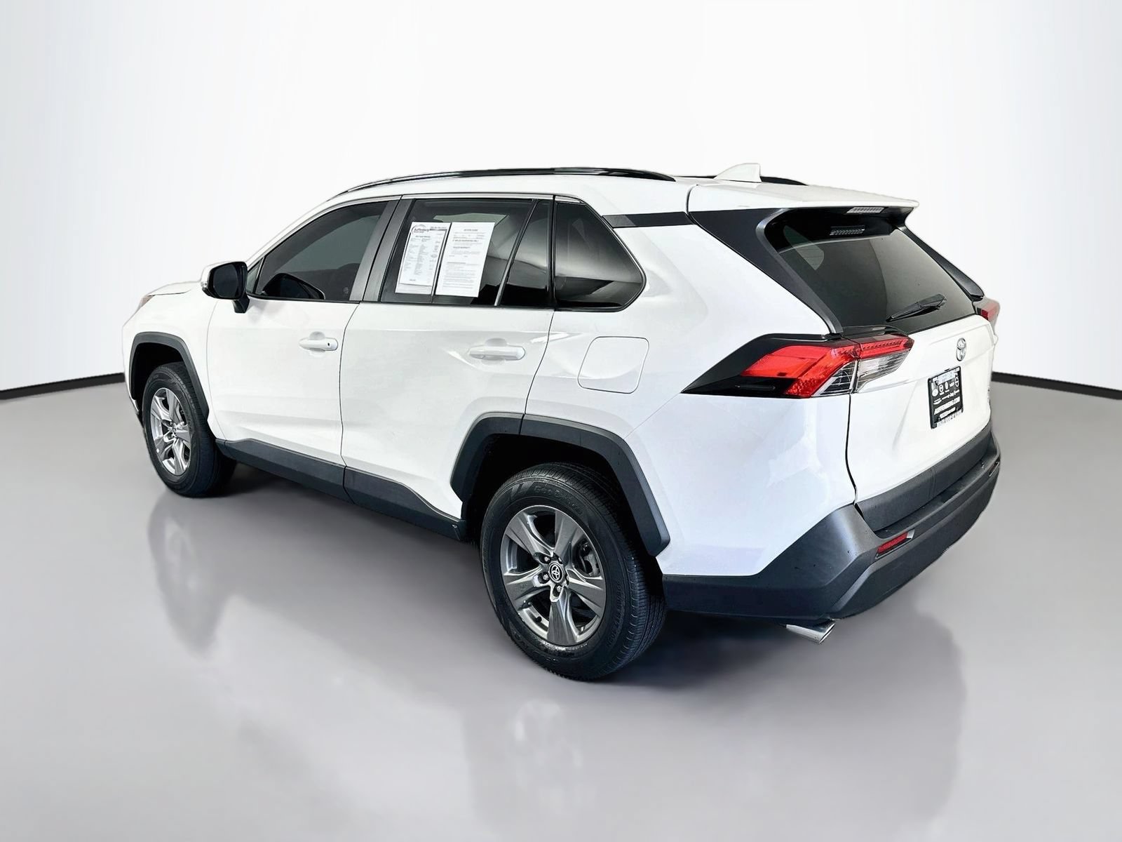 Used 2023 Toyota RAV4 XLE w/ Convenience Package AWD/4WD image 5