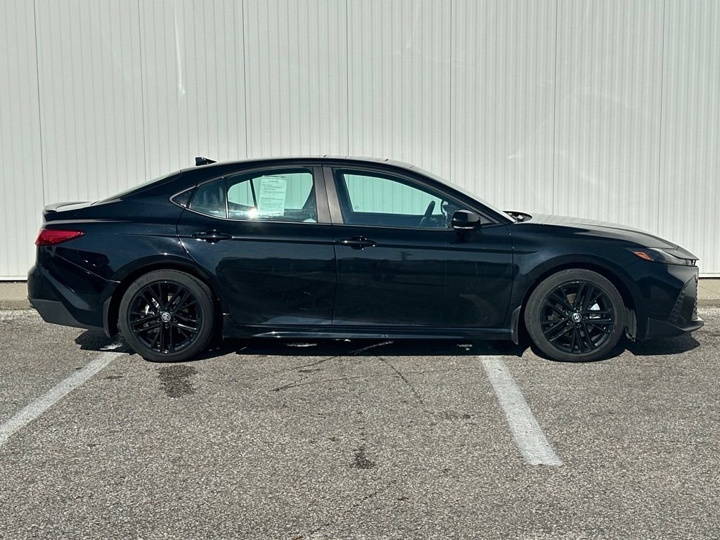 Used 2025 Toyota Camry SE w/ Multimedia Upgrade Package FWD image 9