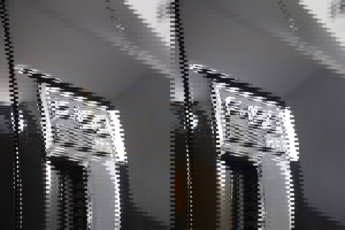 Used 2024 Ford F150 XLT w/ Tow/Haul Package image 40