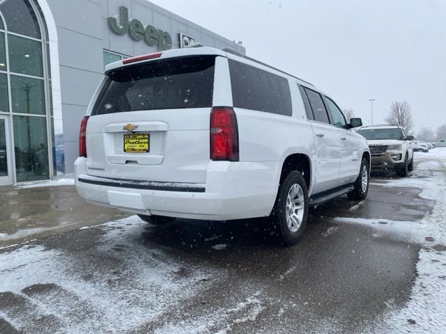 Used 2017 Chevrolet Suburban LT image 5