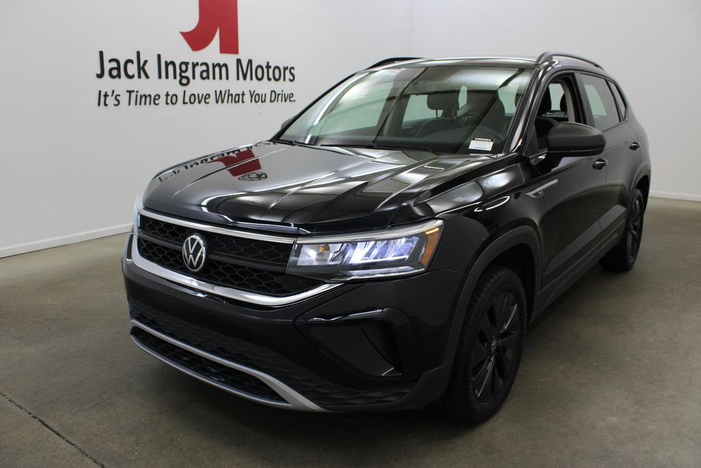 Certified 2022 Volkswagen Taos S FWD image 1