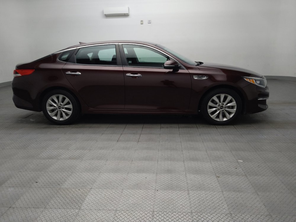 Used 2016 Kia Optima LX w/ Option Group 014 FWD image 11