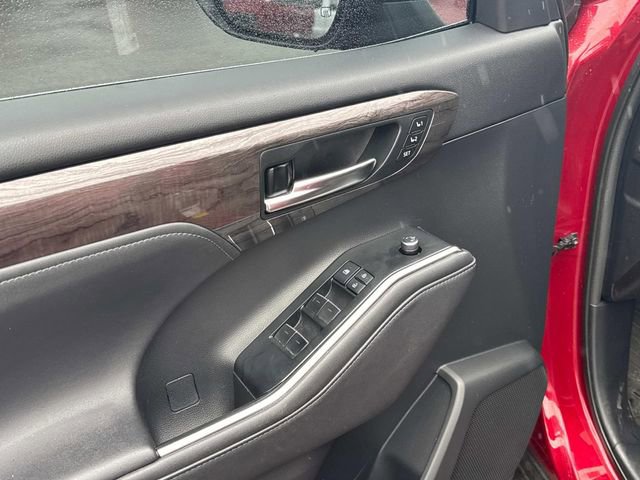 Used 2020 Toyota Highlander Limited image 21