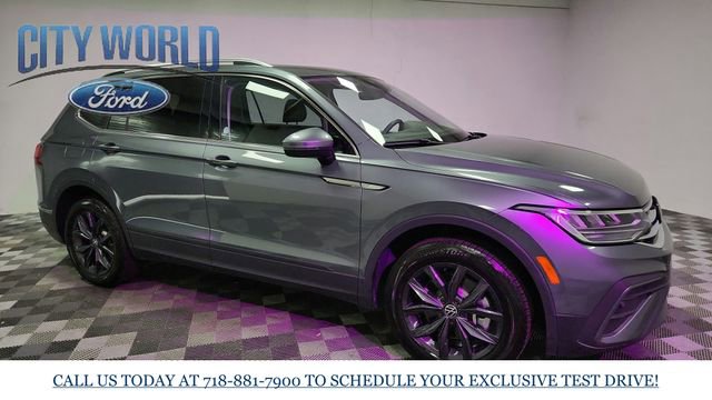 Used 2024 Volkswagen Tiguan SE image 2