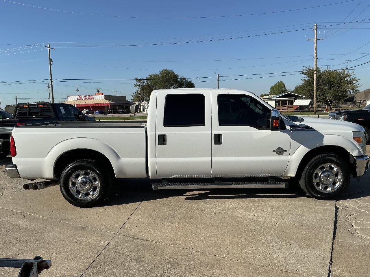 Used 2015 Ford F250 XLT w/ XLT Premium Package RWD image 5