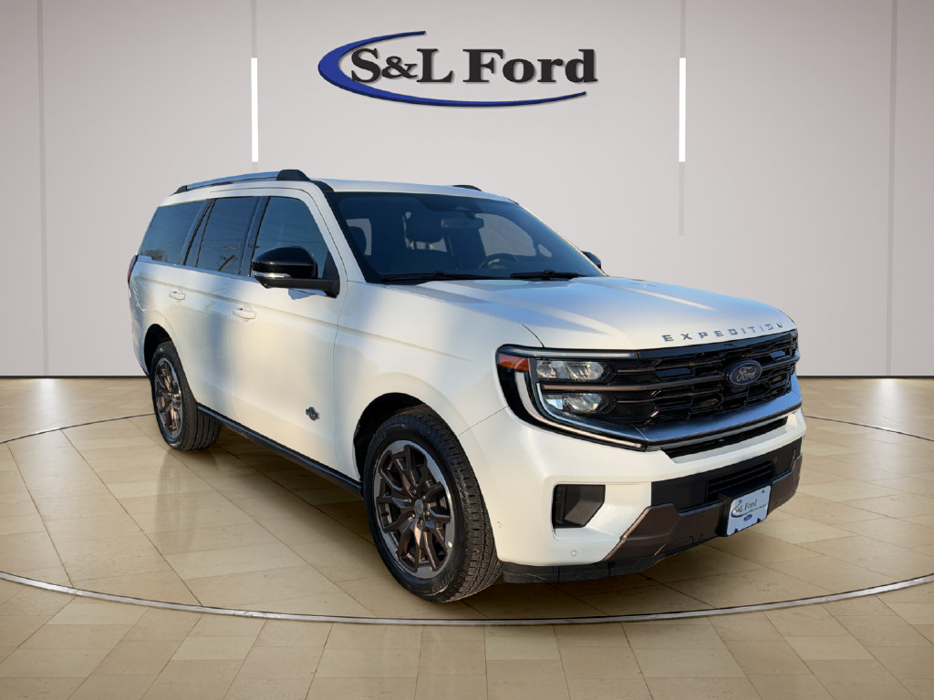 Certified 2025 Ford Expedition King Ranch AWD/4WD image 11