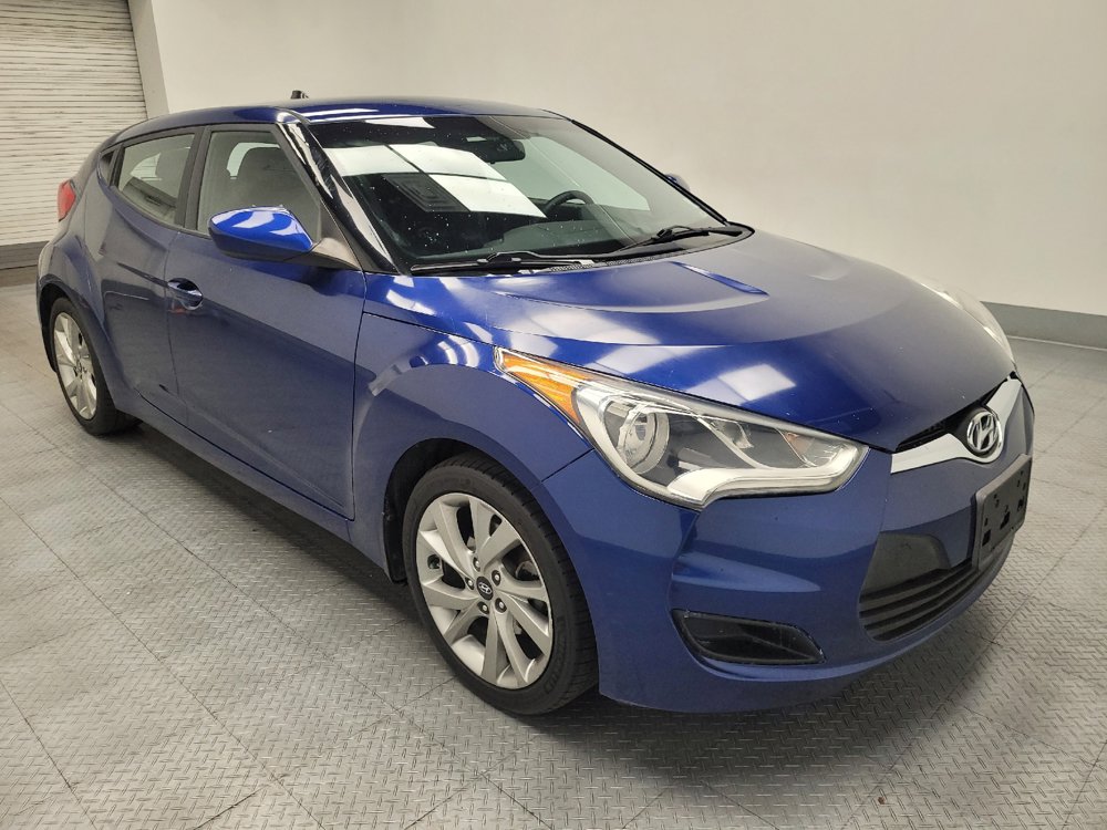 Used 2016 Hyundai Veloster FWD image 11
