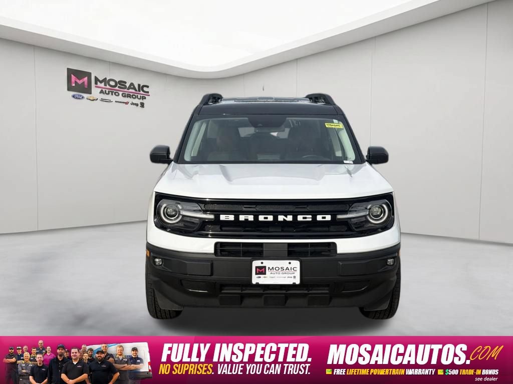 Used 2023 Ford Bronco Sport Outer Banks w/ Tech Package AWD/4WD image 2