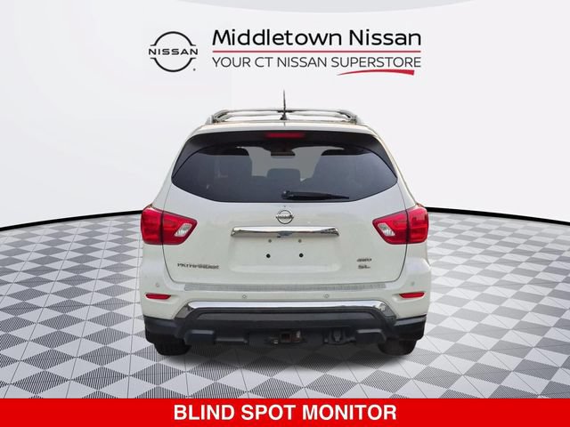 Used 2017 Nissan Pathfinder SL w/ SL Premium Package AWD/4WD image 4