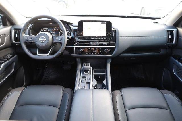 Certified 2025 Nissan Pathfinder SL w/ SL Premium Package FWD image 28