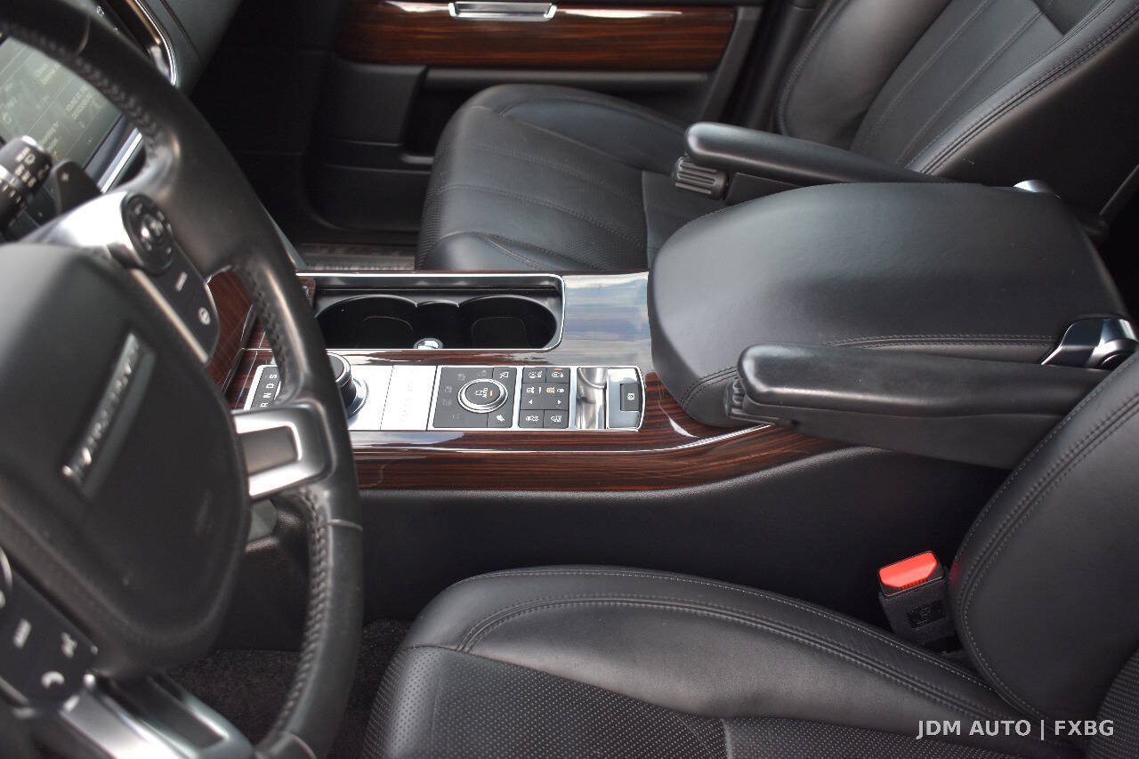 Used 2016 Land Rover Range Rover Supercharged AWD/4WD image 32