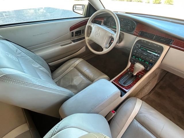 Used 2002 Cadillac Eldorado Collector's Edition image 25
