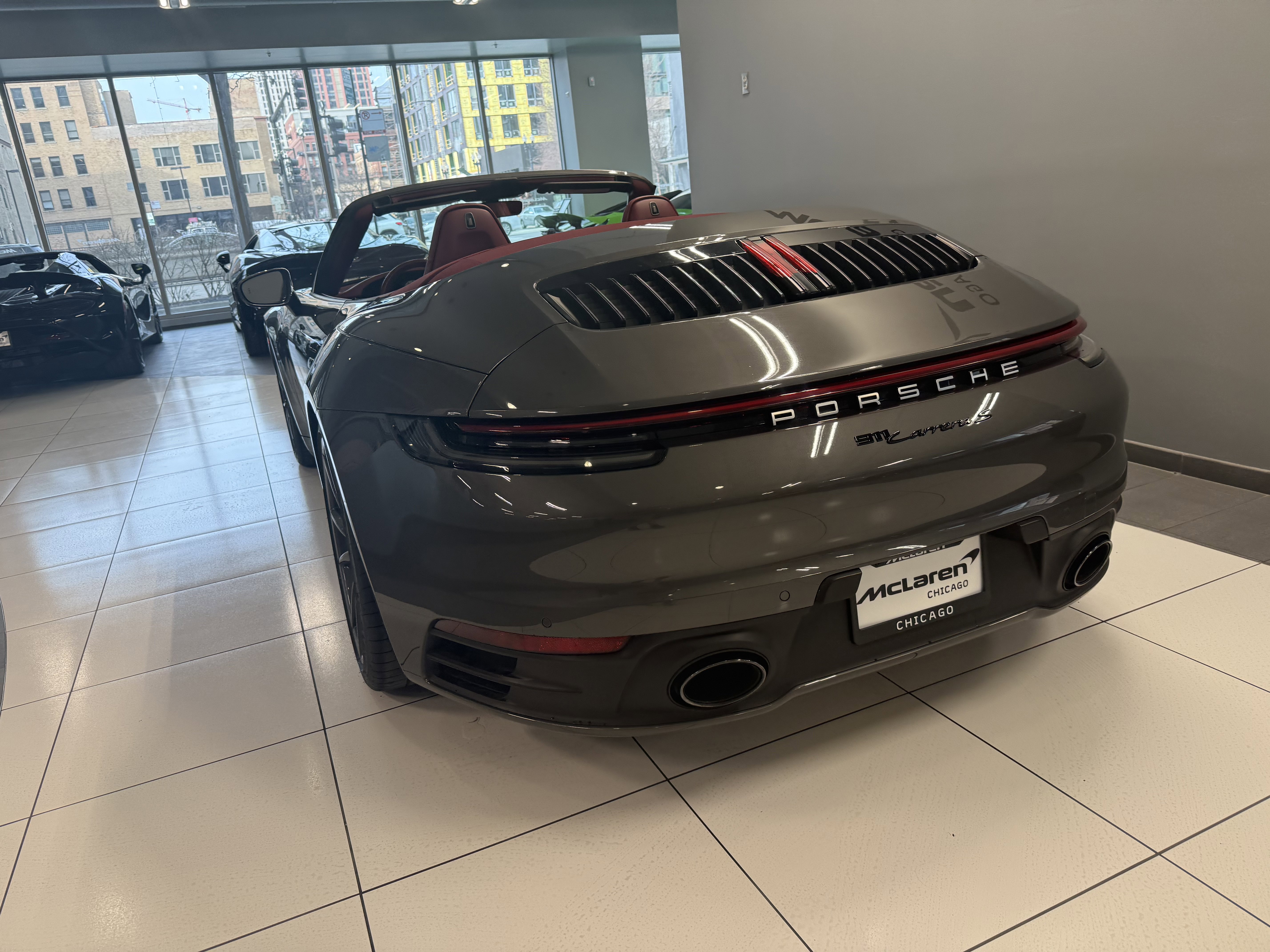 Used 2021 Porsche 911 image 9