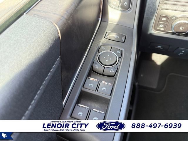 New 2026 Ford F250 Lariat w/ Black Appearance Package image 18