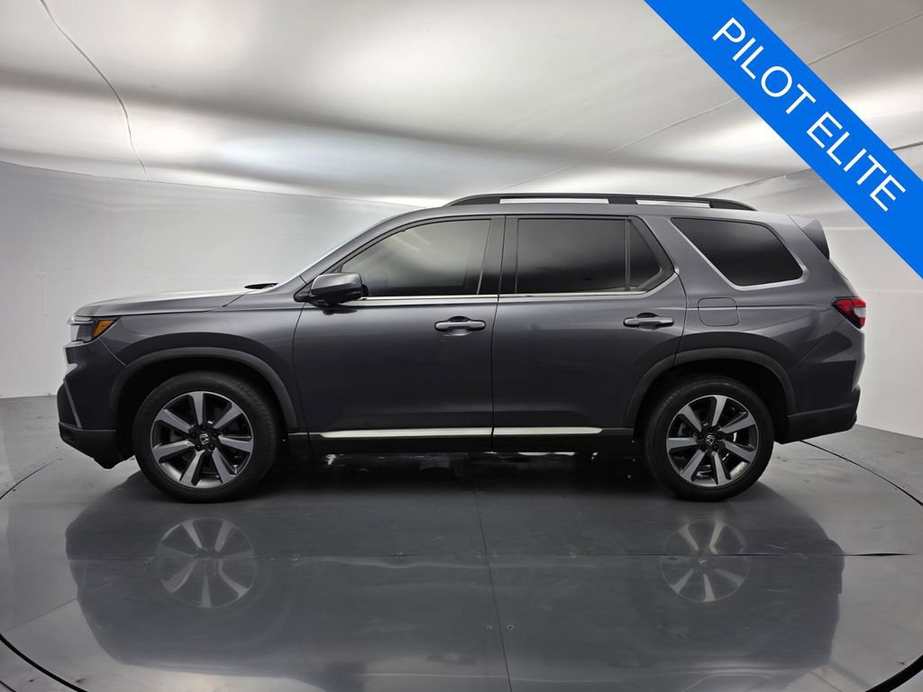Used 2023 Honda Pilot Elite image 7