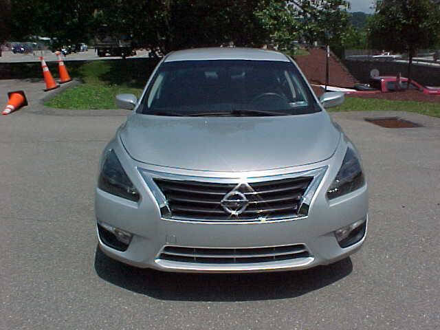 Used 2014 Nissan Altima 2.5 S w/ Display Audio Package FWD image 26