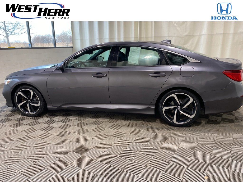 Used 2018 Honda Accord Sport image 4