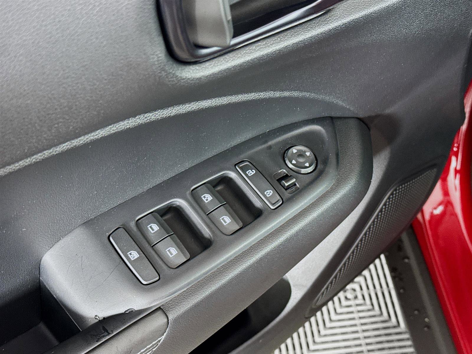 New 2025 Hyundai Venue Limited image 19