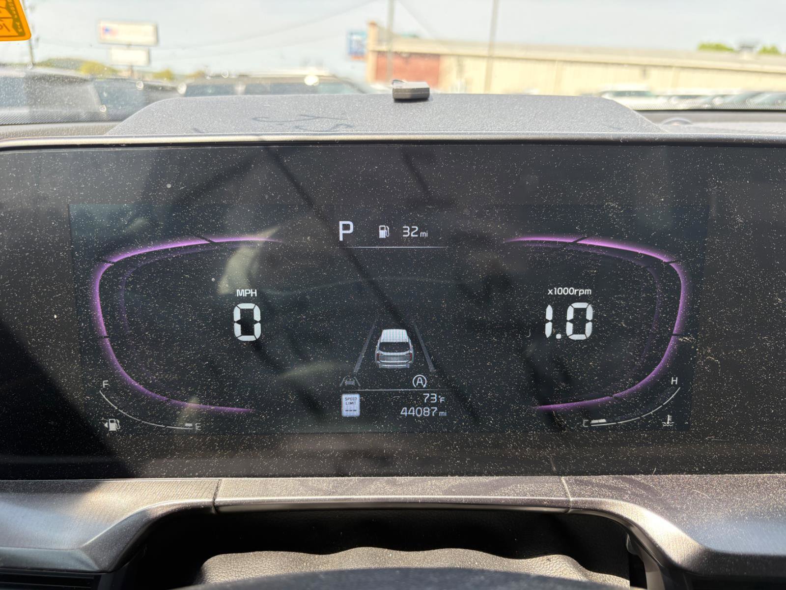 Used 2024 Kia Telluride LX image 2