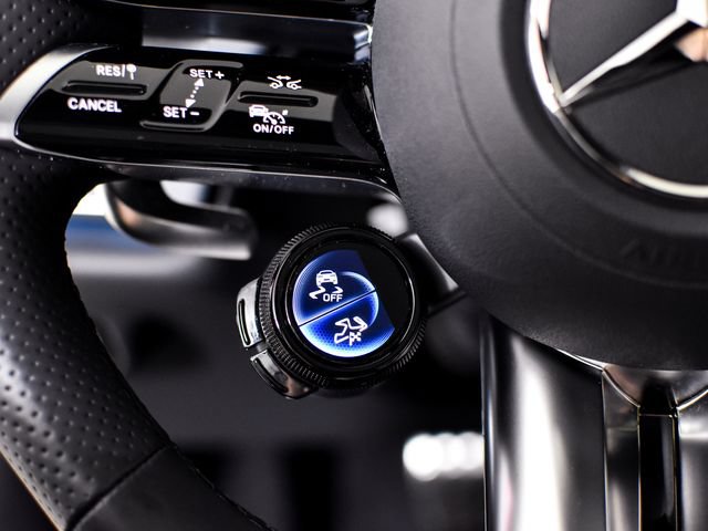 Certified 2025 Mercedes-Benz E 53 AMG e 4MATIC Sedan image 32