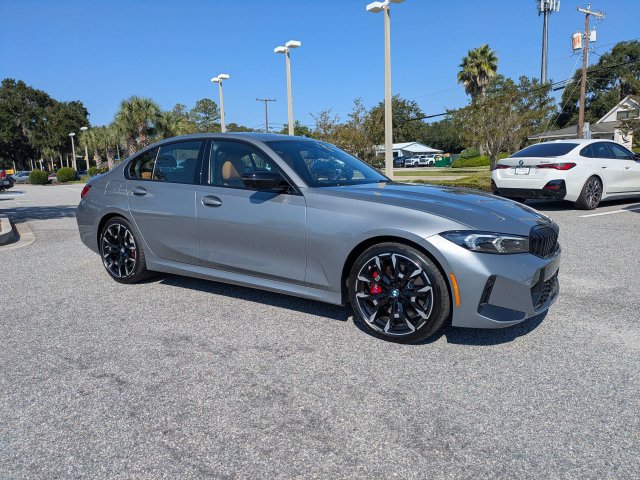 New 2026 BMW 330i Sedan w/ M Sport Package RWD image 3