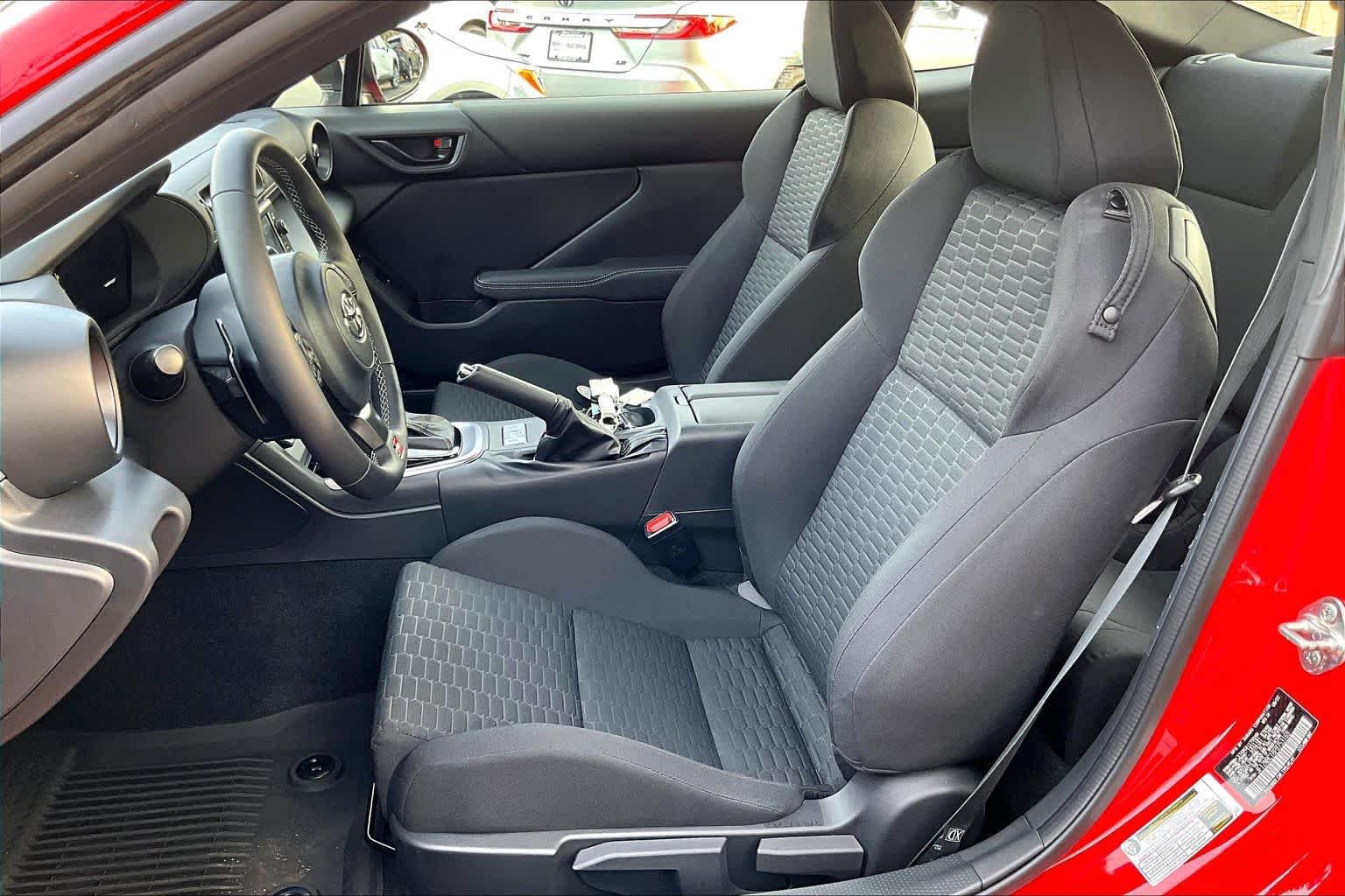 Used 2023 Toyota GR86 RWD image 7