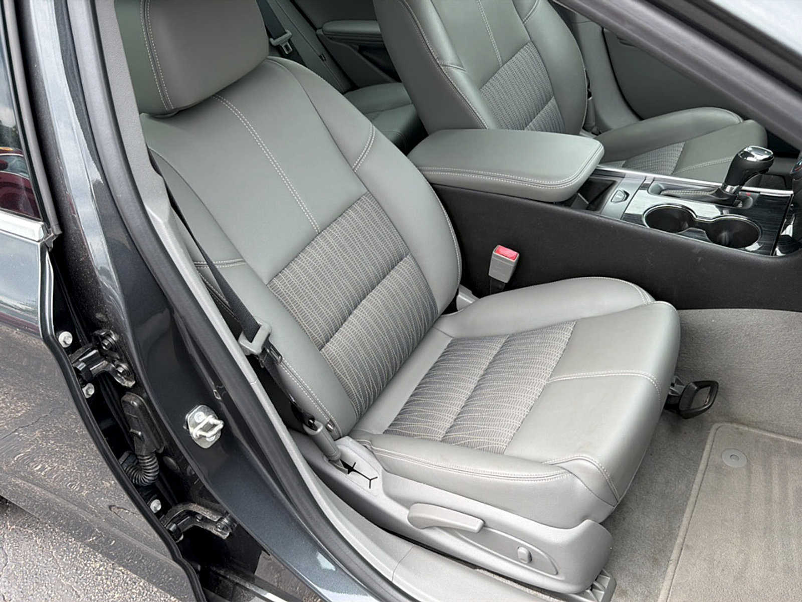 Used 2018 Chevrolet Impala LS FWD image 10