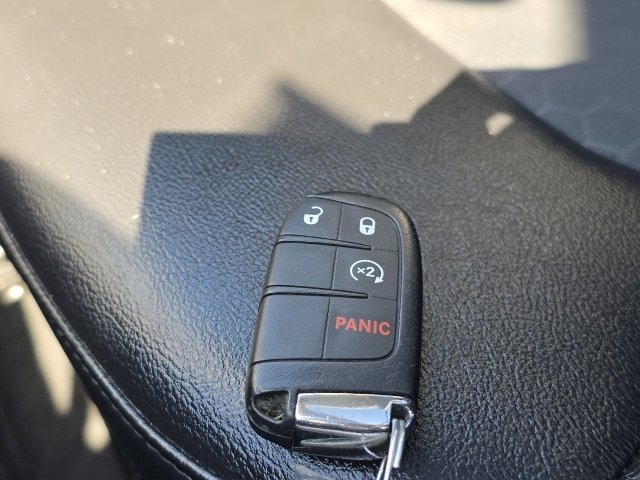 Used 2019 Jeep Compass Latitude w/ Cold Weather Group image 18