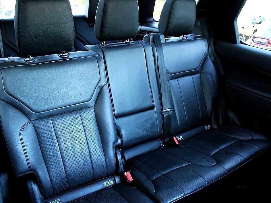 Used 2018 Land Rover Discovery SE image 22