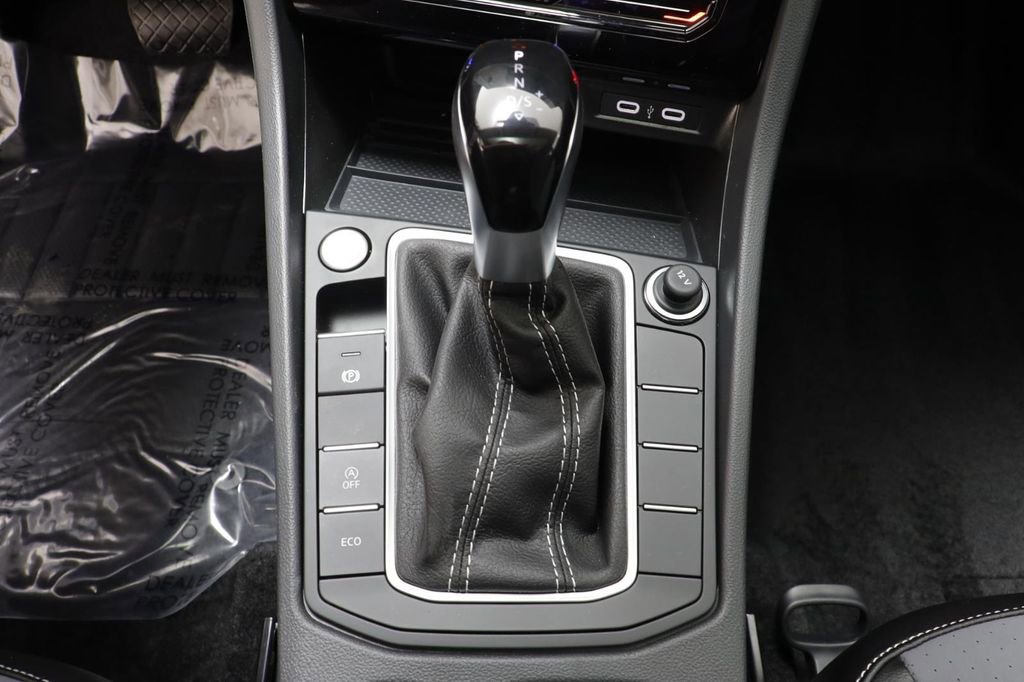 New 2026 Volkswagen Jetta SE FWD image 13