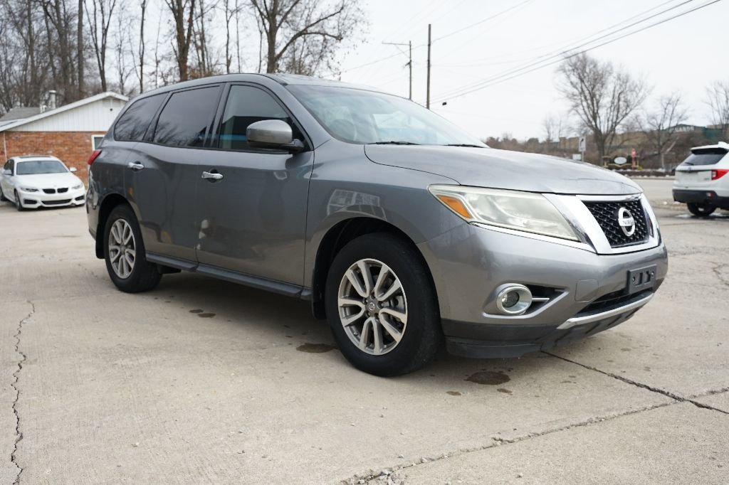 Used 2015 Nissan Pathfinder S image 3