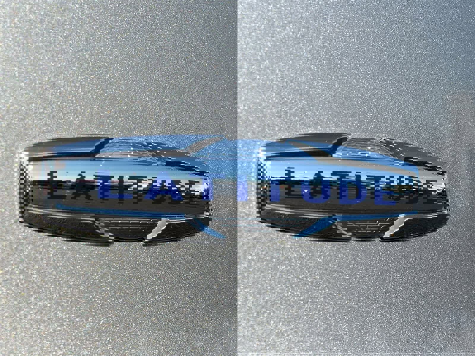 Used 2019 Jeep Cherokee Latitude w/ Popular Appearance Group image 13