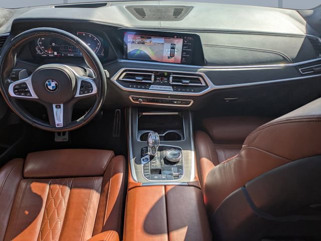 Used 2021 BMW X7 M50i image 17