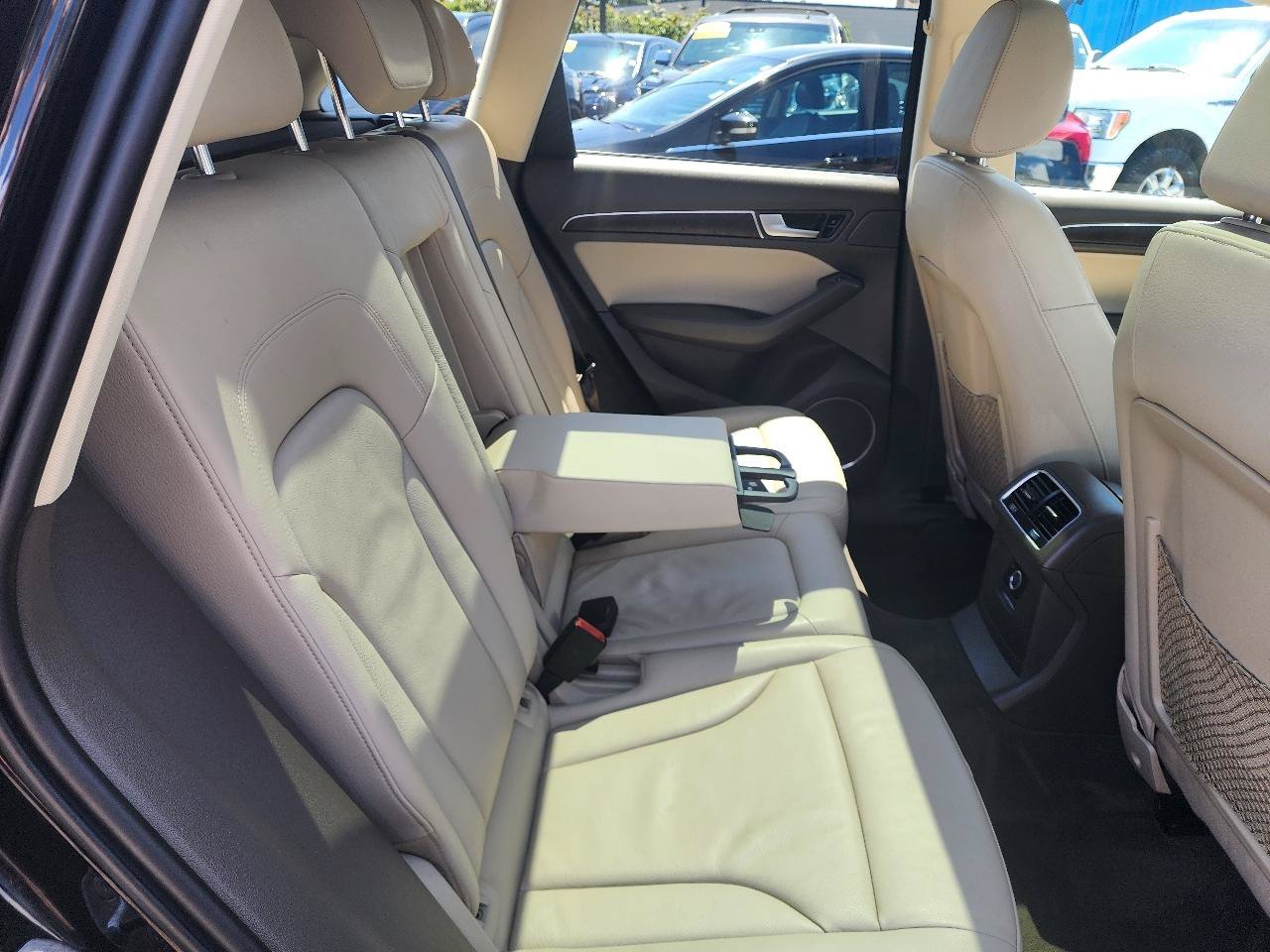 Used 2017 Audi Q5 2.0T Premium Plus w/ Technology Package AWD/4WD image 28