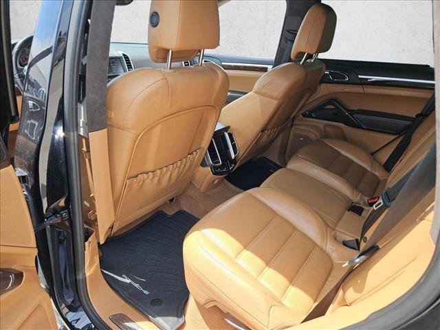 Used 2012 Porsche Cayenne Turbo AWD/4WD image 11