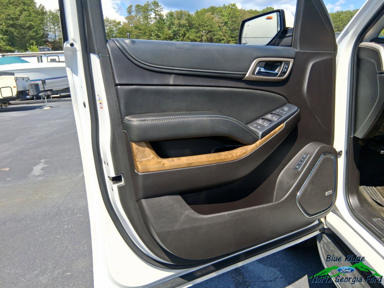 Used 2016 GMC Yukon XL Denali w/ Open Road Package image 10