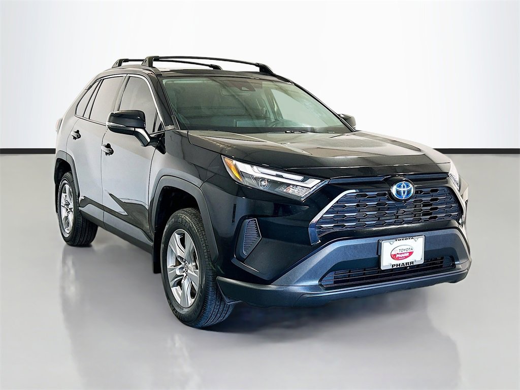 Used 2024 Toyota RAV4 XLE image 3