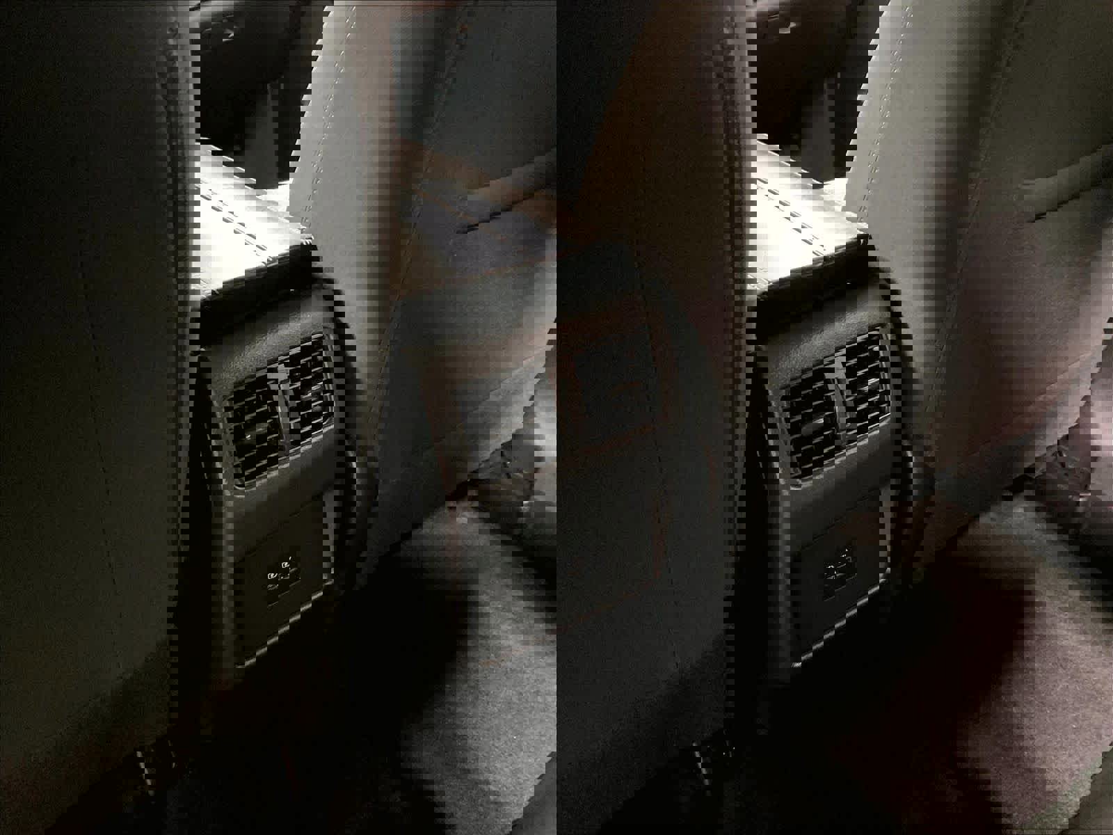 Used 2023 Nissan Rogue SV AWD/4WD image 28