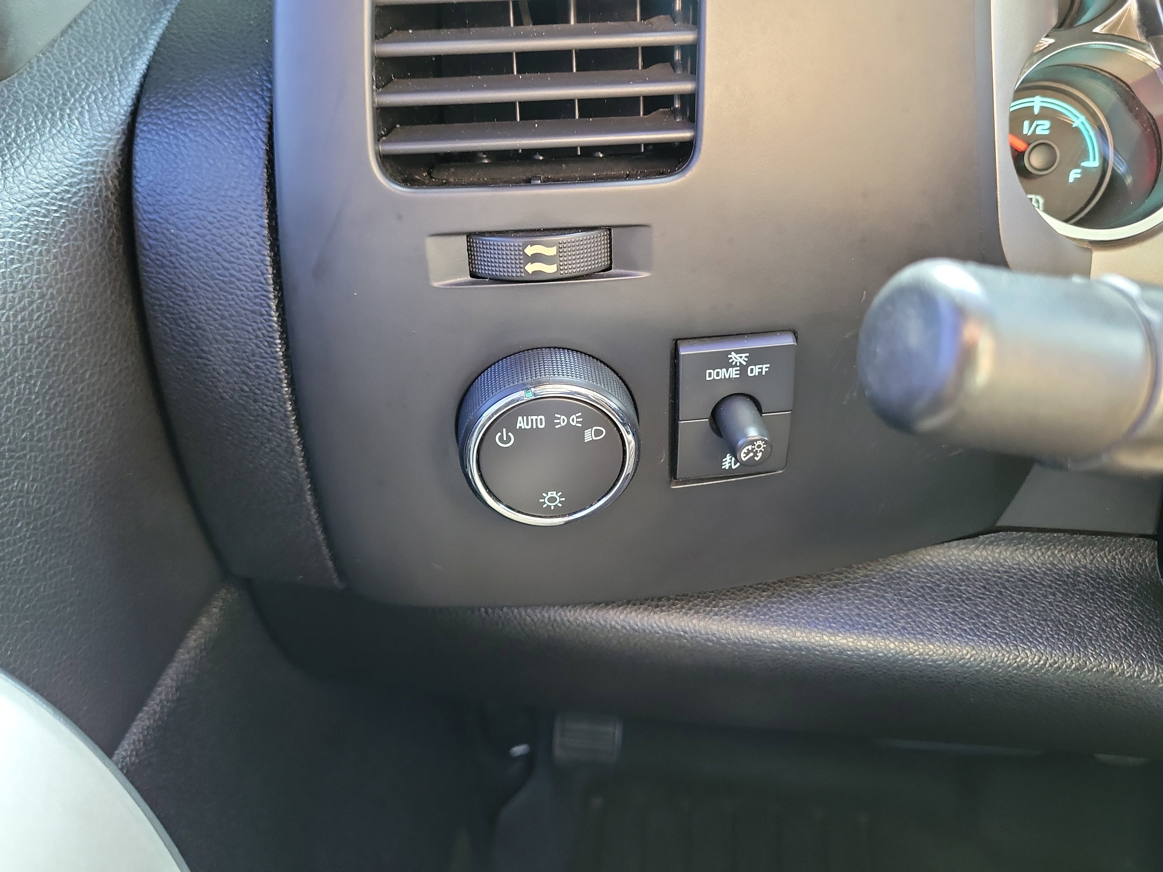 Used 2010 GMC Sierra 1500 SLE AWD/4WD image 21
