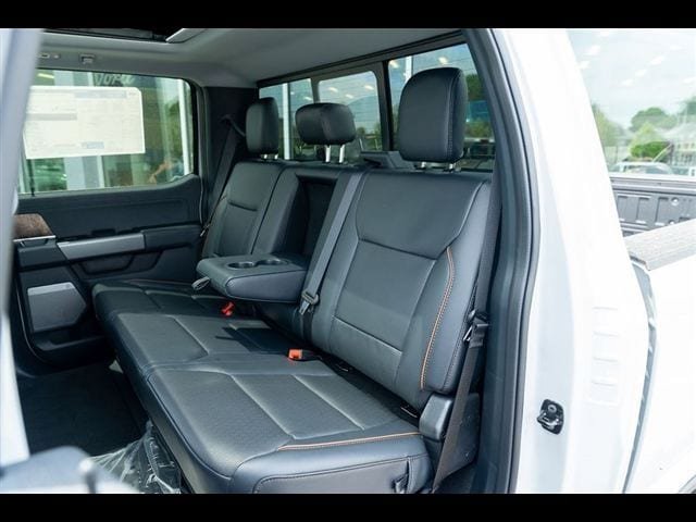 New 2026 Ford F250 Lariat w/ Black Appearance Package AWD/4WD image 28