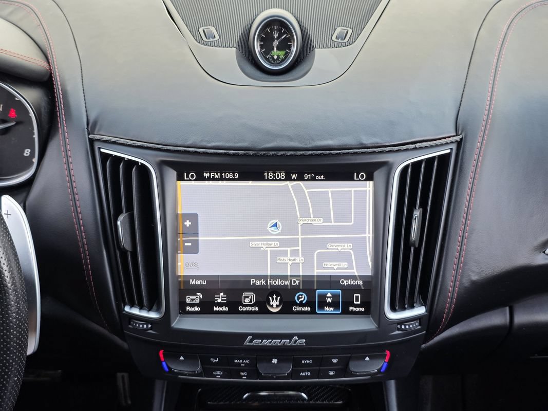 Used 2017 Maserati Levante S AWD/4WD image 12