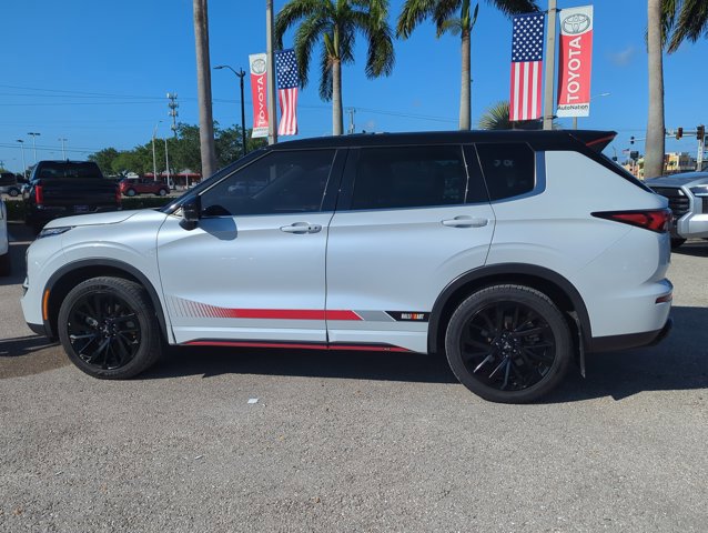 Used 2023 Mitsubishi Outlander Ralliart AWD/4WD image 6