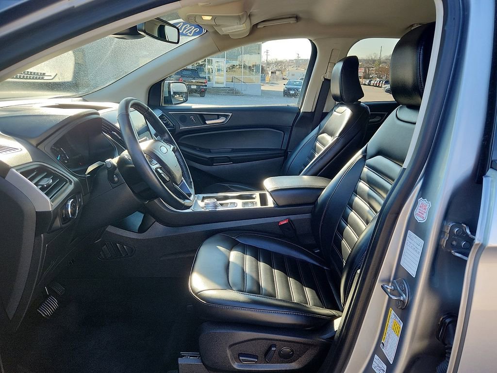 Used 2024 Ford Edge SEL image 7