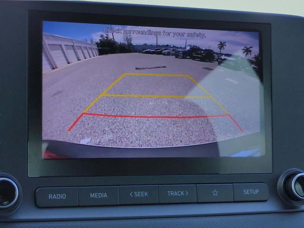 Used 2022 Hyundai Kona SE image 17