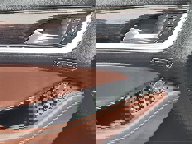 Used 2019 Buick Enclave Avenir w/ Avenir Technology Package image 21