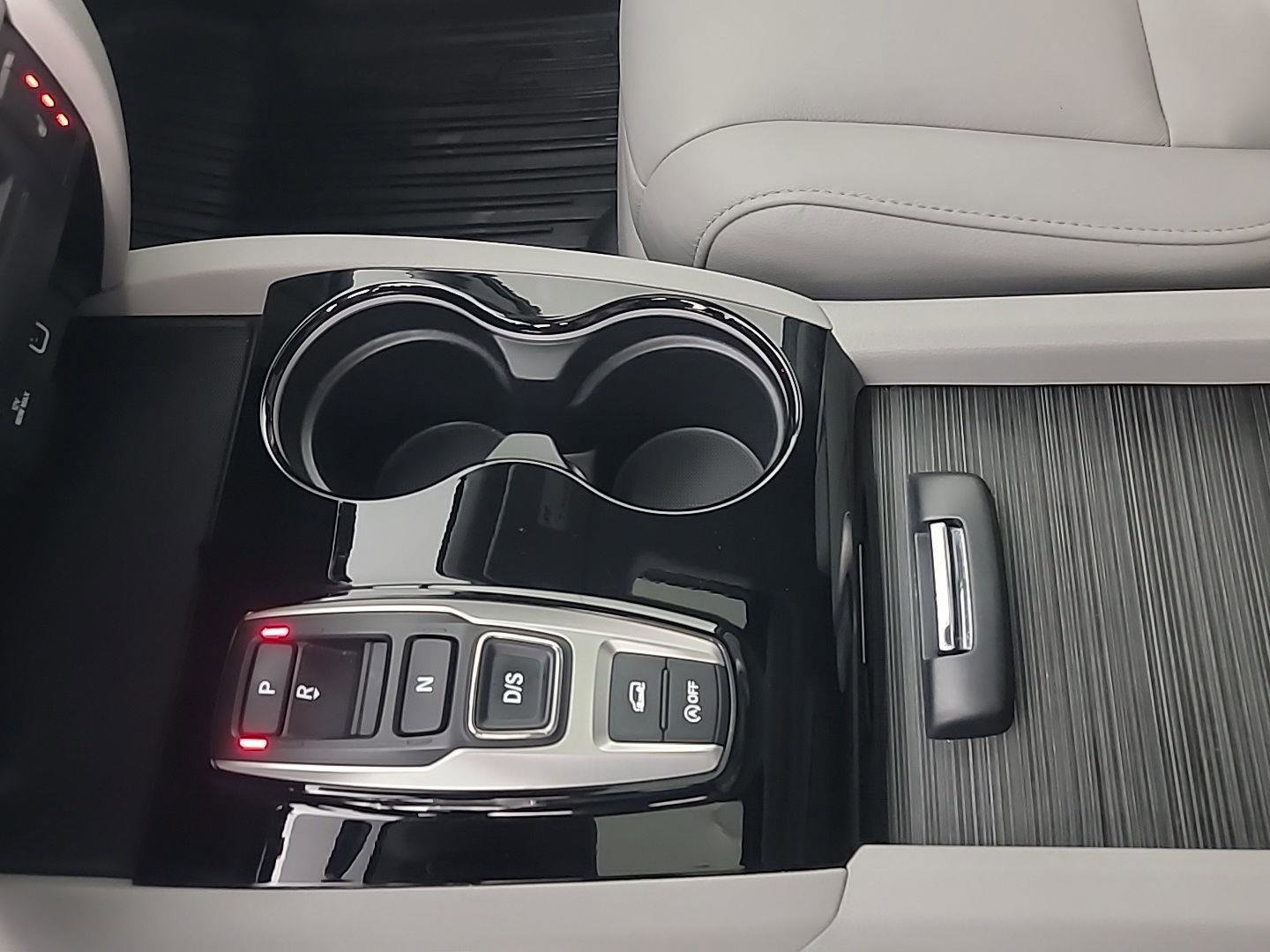 Certified 2020 Honda Pilot Touring image 35