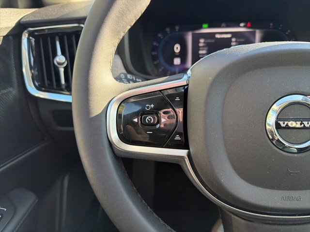 Used 2023 Volvo S90 B6 Plus w/ Protection Package Premier image 16